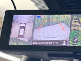 【アラウンドビューモニター】専用のカメラにより、上から見下ろしたような視点で360度クルマの周囲を確認することができます☆死角部分も確認しやすく、狭い場所での切り返しや駐車もスムーズに行えます。
