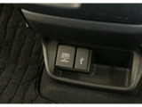 【USBポート】USBポートも装備されています♪スマートフォンのオーディオに連携も可能です。今や欠かせない装備の一つです!