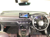 【前方視界】開放的な前方視界!運転がしやすく疲れにくいです♪窓が大きく、見通しがとっても良いおクルマですよ♪