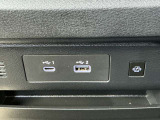 USB充電ポートがついています。