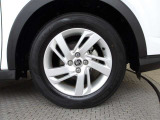 純正16インチアルミ!タイヤサイズは195/65R16です