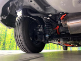 お車を安心してお乗りいただく為には、足回りの定期点検が欠かせません。サービスサポート(有償保証)では無料点検もご提供しており、安心のカーライフをお過ごしいただけるサポート体制が整っています。