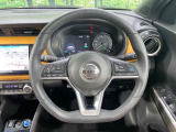 【純正革巻きステアリング】上質な革を使用することで、手にしっかり馴染みとても運転しやすいハンドルです♪