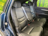 【前席+後席シートヒーター】寒い日に重宝するシートヒーターを後席にも装備!エアコンより早く温まってくれるので寒がりの人も安心ですね♪エアコンの温風は乾燥するから苦手、という方にもをおすすめです。