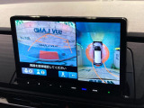 【マルチビューカメラシステム】専用のカメラにより、上から見下ろしたような視点で360度クルマの周囲を確認することができます☆死角部分も確認しやすく、狭い場所での切り返しや駐車もスムーズに行えます。