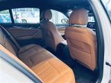 ◆LIBERALAは、輸入車選びの新たなスタイルを提案するインポート・セレクト・ブランドです。オーナー様となる方がクルマから直接感じる感性を第一にした、最良の一台との出会いをコーディネートいたします。