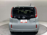 「バックフォルム」です。トランク・ラゲッジスペースには、多くの荷物を入れることが可能です。