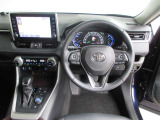 見通しのよいすっきりとした視界で、誰でも運転しやすいです