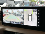 アラウンドビューモニターは、まるで上空から見たような映像で駐車をサポート!苦手な駐車も心強いですね!