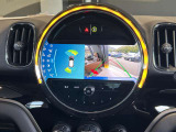バックカメラ搭載!駐車時も安心ですね!