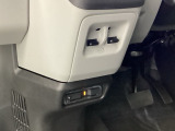 ビルトインタイプの【ETC】で見た目もスッキリ。高速道路の利用にとても便利です。
