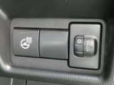 ステアリングヒーター完備!シートヒーターと同時使用で更に快適です♪
