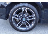 【BMWアロイホイル】軽量かつ強度に拘ったアロイホイル。走行性能ポテンシャルを引き出す設計。