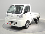 【使い勝手の良い荷台】三方開きのあおりで、どこからでも荷物の積み下ろしがスムーズに行えます。多様な用途に合わせて幅広くお使い頂ける構造です。