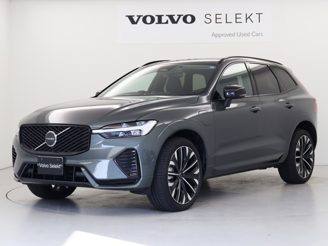 XC60 ウルトラ T6 AWD プラグイン ハイブリッド 4WD 