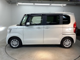 スライドドアなら狭い駐車場でもドアをぶつける心配がありません。ステップが低く乗り降りもしやすいです。
