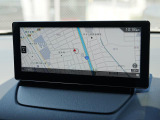 マツダコネクトの8.8インチワイドセンターディスプレイです。『Android Auto』『Apple CarPlay』や独自のコネクテッドサービスに対応したインターフェイスシステムです。