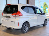 フリード+ 1.5 ハイブリッド クロスター ホンダセンシング 4WD 
