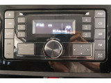 CDプレーヤーAM/FMチューナー付、他にはポータブルオーディオプレーヤーなどの外部機器をAUX入力端子に繋いで使用大好きな曲を楽しむことができます。ロングドライブに欠かせませんね!