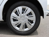 SUBARU 認定U-Carでは独自の厳しい基準を設けた「まごころクリーニング」を全車に実施。細かい汚れやニオイもケアした高品質なクルマをご提供します。
