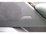 英国のオーディオメーカーMERIDIAN Audioは、その優れたサウンドで高い評価を受けています。数々の受賞歴を誇る同社のサウンドシステムは、長年にわたる音響心理学の研究をもとに、リアルなサウンドを実現。