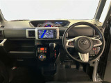この車で色んな場所へドライブに出かけてみませんか。