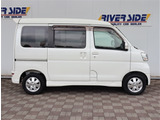 神奈川でお車を探すなら リバーサイド 。当店では在庫数800台展示中となります。残価設定型ゴジュッパローンをメインで販売しており月々のお支払いをお安く高年式車を乗りたい方へ是非ご検討ください。