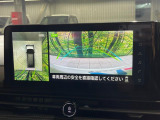 【アラウンドビューモニター】専用のカメラにより、上から見下ろしたような視点で360度クルマの周囲を確認することができます☆縦列駐車や幅寄せ時に活躍してくれます♪