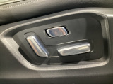 パワーシートを装備!体格や好みに応じたポジションをスムーズに調整できます。