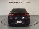 横一線にシャープな光を放つ、リヤコンビネーションランプ!特徴的な見た目で、後続車からの視認性を確保!