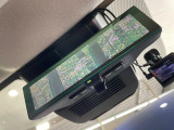 【インテリジェントルームミラー】後席の大きな荷物や同乗者で後方が確認しづらい時でも安心!カメラが撮影した車両後方の映像をルームミラー内に表示。クリアな視界で状況の確認が可能です!