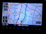 ナビゲーション装備。多彩な機能で快適ドライブをアシスト。オーディオ機能も充実していますね。