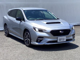 ご覧のように綺麗にクリーニングされており、とてもキレイなボディですよ。外装はもちろん内装も綺麗です。