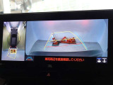 バックガイドモニターを装備しています、車庫入れもラクラクです。パノラミックビューモニターを搭載しています、上からの画像も表示されます。