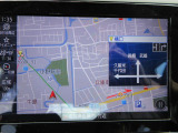 長距離ドライブも安心のナビ付です。