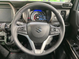 【純正革巻きステアリング】上質な革を使用することで、手にしっかり馴染みとても運転しやすいハンドルです♪