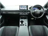 ◆視界広々で非常に運転しやすくロングドライブでも疲れを感じさせないすっきりとまとまったインパネ周りです。