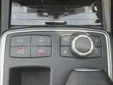 四輪駆動「4MATIC」と、「AIRマティックサスペンション」を搭載。悪路や雪道でも安定性を誇り、まるで絨毯の上を走っているかのような快適性です。