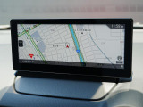 マツダコネクトの8.8インチワイドセンターディスプレイです。『Android Auto』『Apple CarPlay』や独自のコネクテッドサービスに対応したインターフェイスシステムです。