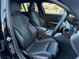BMW Premium Selection 江戸川は、約20台の展示スペースがあり、常時新車拠店より厳選された認定中古車が続々と入庫しております。