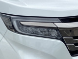 明るくて長寿命のLEDヘッドライト採用