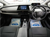 運転にかかわる様々な操作を安全に行えるように視点移動が少なく、操作性に配慮されたスイッチ類が凝縮されたコクピットです。