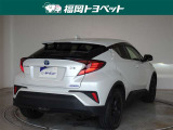 色は人気のプラチナホワイトパールマイカです。