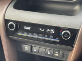 【 オートエアコン 】車内温度を感知して自動で温度調整をしてくれるのでいつでも快適な車内空間を創り上げます!//