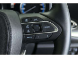 【レーダークルーズコントロール】アクセルペダルを踏まなくても、車間制御モードでは、先行車の車速変化に合わせた追従走行を行い、自動的に加速・減速・停止をします。