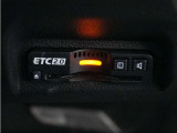 ◆ETC2.0◆進化したドライブ体験。料金収受システムだけだったETCが生まれ変わって、高速道路を賢く使うETC2.0に進化しました。多彩な情報サービスが便利で快適なドライブ体験を提供します。