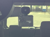【ドライブレコーダー】ドライブレコーダー装備!走行中はもちろん、あおり運転や事故に遭遇した際、映像で記録し、万一のリスクに備えます。※記録用SDカードはお客様ご自身でご準備いただく必要があります。
