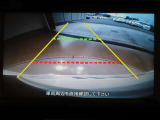 バックカメラが付いているので後方確認が非常にしやすいです。今や運転初心者も熟練者も必須装備!ついていて損はないですね♪