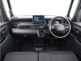【ディスプレイオーディオ】Apple CarPlay/Android Auto対応で、8インチ高画質HDモニターを搭載したディスプレイオーディオ