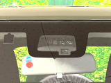 【スズキ セーフティサポート】走行中に前方の車両等を認識し、衝突しそうな時は警報とブレーキで衝突回避と被害軽減をアシスト。より安全にドライブをお楽しみいただけます。